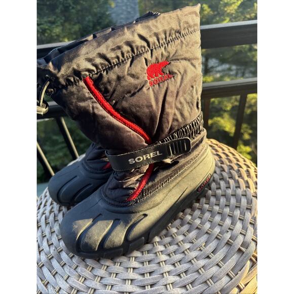 Sorel Womens Snow Boots Size 6 Red & Black With Insulated inserts, Slip On 01831 - Picture 5 of 16